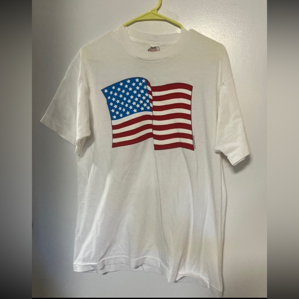 Vintage 1991 American flag tee